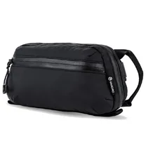 wandrd-tech-pouch-medium.jpg