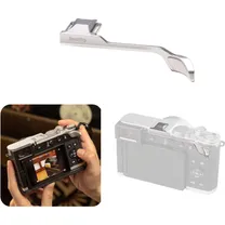smallrig-5703-thumb-grip-for-panasonic-lumi.jpg