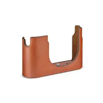 leica-19652-halfcase-q3-leder-cognac.jpg