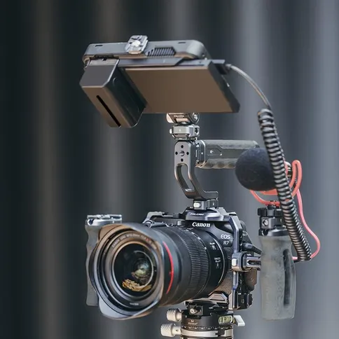 falcam-quick-release-full-camera-cage-for-eosr7-4.jpg