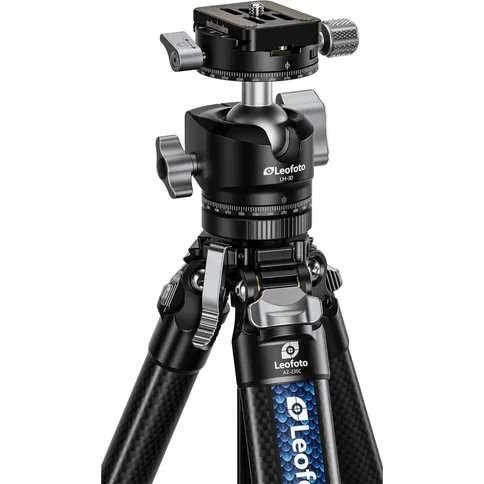 Leofoto-AZ-235C-LH-30R-Azure-series-Ultra-Compact-tripod-half-silver_8.jpg