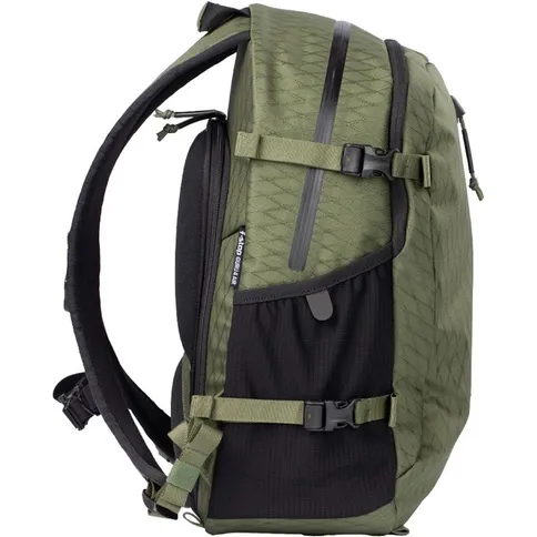 F-Stop-Guru-4-AIR-24-Liter-Backpack-Male-Torso-Version-Cypress-With-Free-ICU_7.jpg