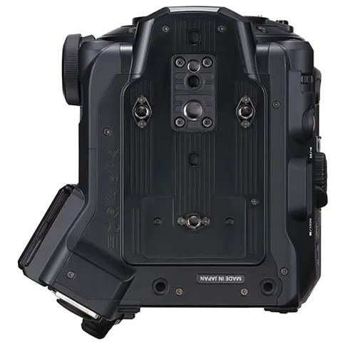 EOS C300 Mark III BOTTOM.jpg