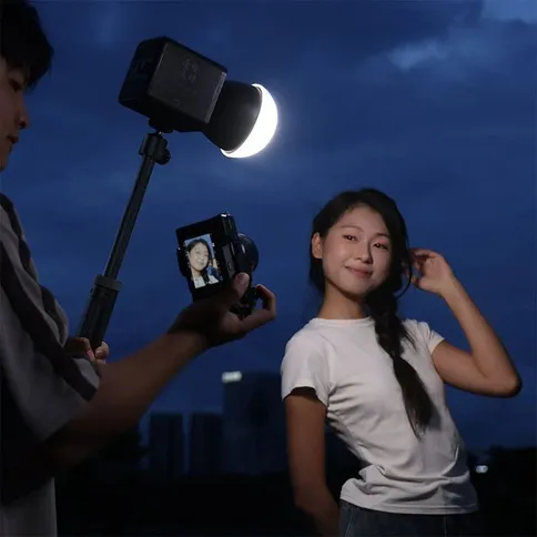 Ulanzi-TT24-Auto-Open-Selfiestick-Statief-met-Cka-balhoofd_5.jpg