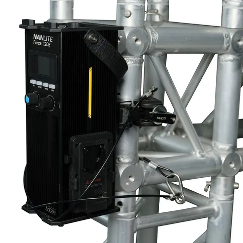 Nanlite-Superklem-met-haak-en-handvat-voor-Forza-300II-BII-500II-BII-en-PavoSlim_3.jpg