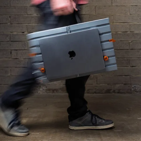 6_tether_tools_aerotrack_workstation.jpg