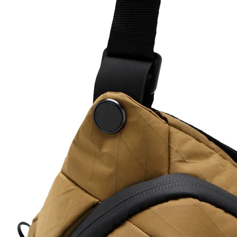 Peak Design-Everyday-Sling-6L_6.jpg