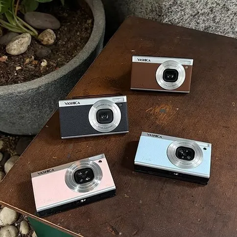 Yashica-Tank-Compact_9.jpg