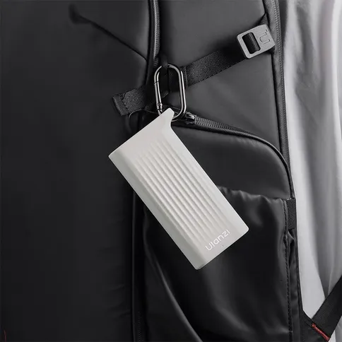 Ulanzi-CR2-Card-Reader-Case-voor-SD-Micro-SD-Sim-grijs_4.jpg