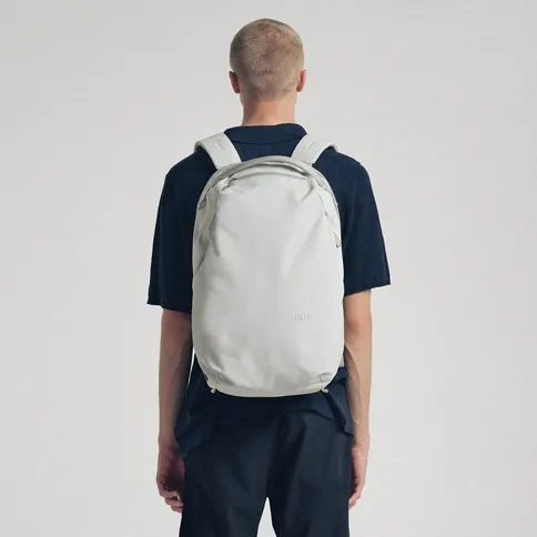 Urth-Norite-24L-Backpack-grijs_5.jpg
