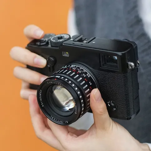 ttartisan_c_35mm_f0.95_rf_4.jpg