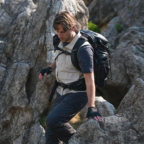 PGYTECH-OnePro-Flex-Backpack-50L-Camera-Insert-L_3.jpg