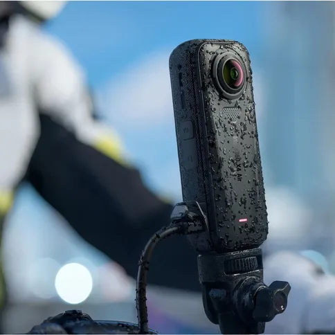 Insta360-X4-Air-All-Weather-USB-Charging-Cover_6.jpg