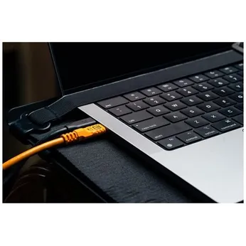 Tether-Tools-TetherPro-Optima-10G-USB-C-1-8m-straight-orange_5.jpg