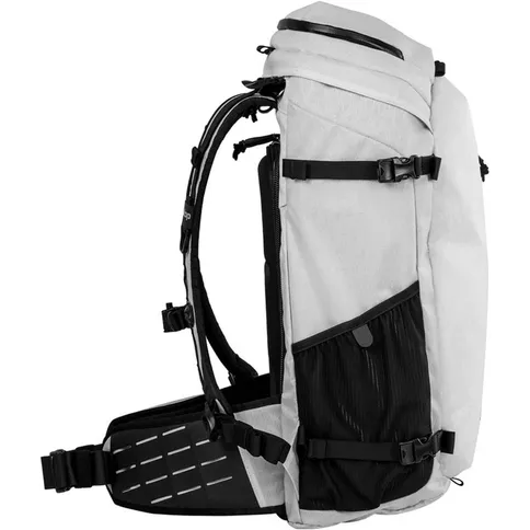 F-Stop-Kashmir-2-AIR-33L-Backpack-Female-Torso-Version-Arctic_7.jpg