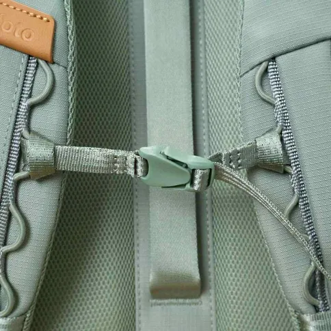 Leofoto_dailylite_series_backpack_17L_green6.jpg
