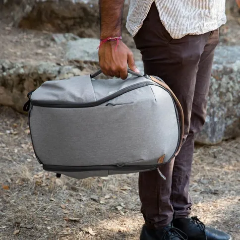 Peak-Design-Everyday-backpack-Zip-20L-V3-ash_6.jpg