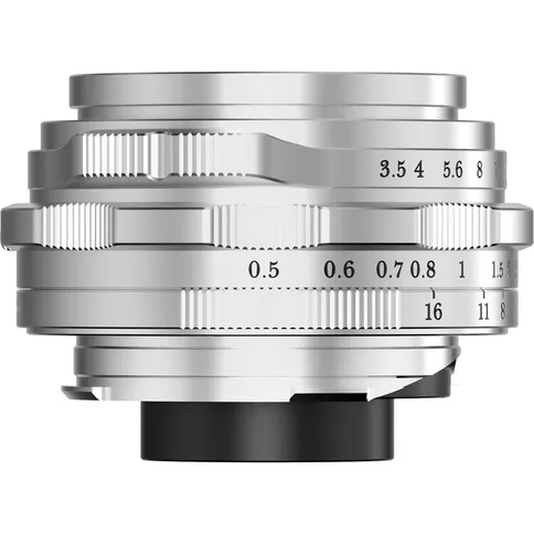 Thypoch-Ksana-21mm-F3-5-with-lens-hood-Leica-M-silver_4.jpg