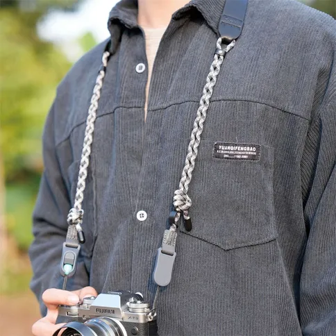 Leofoto-L-CS-201-Camera-strap-shadow-black_2.jpg