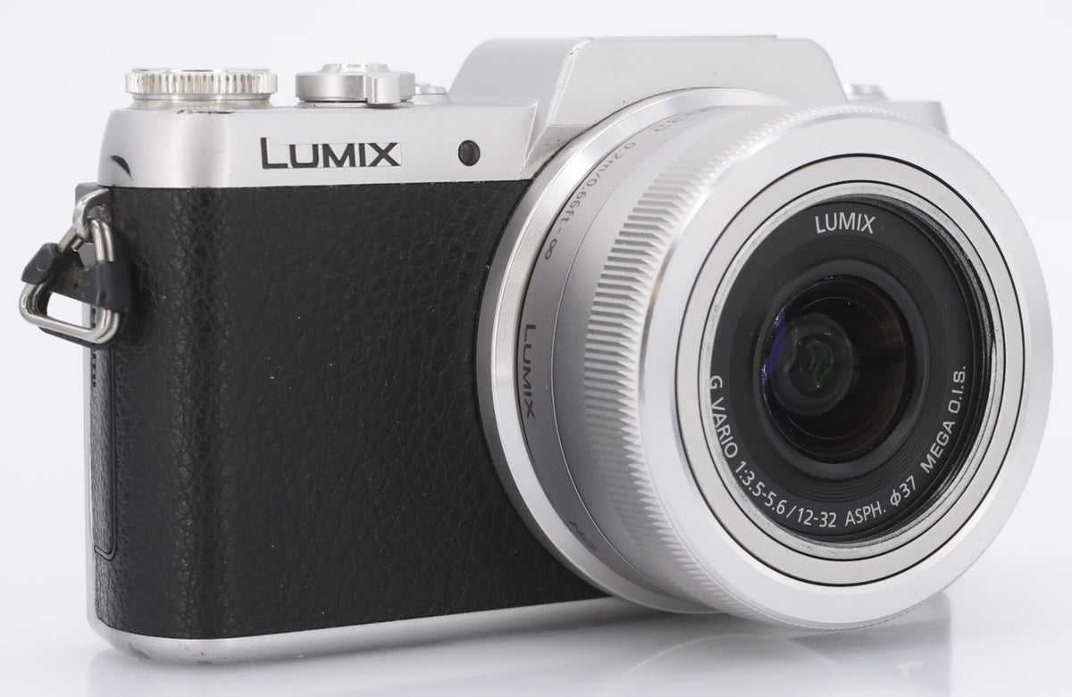 Panasonic Lumix DMC-GF7 zwart/zilver + 12-32mm F/3.5-5.6 Asph Mega OIS zilver occasion