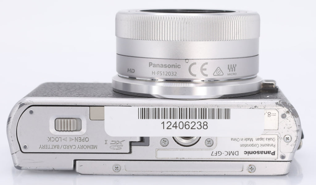 Panasonic Lumix DMC-GF7 zwart/zilver + 12-32mm F/3.5-5.6 Asph Mega OIS zilver occasion