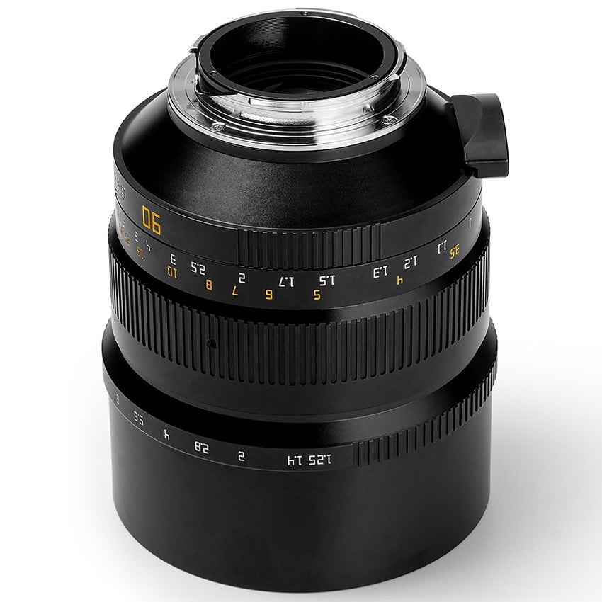 TTArtisan 90mm f/1.25 X1 Attacco D