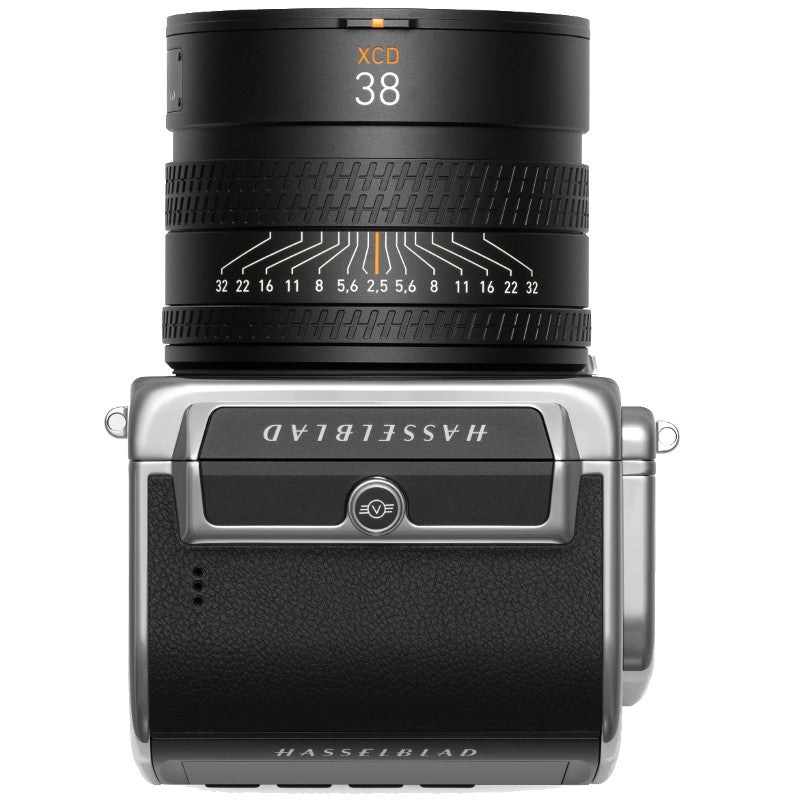 Hasselblad 907X & CFV 100C