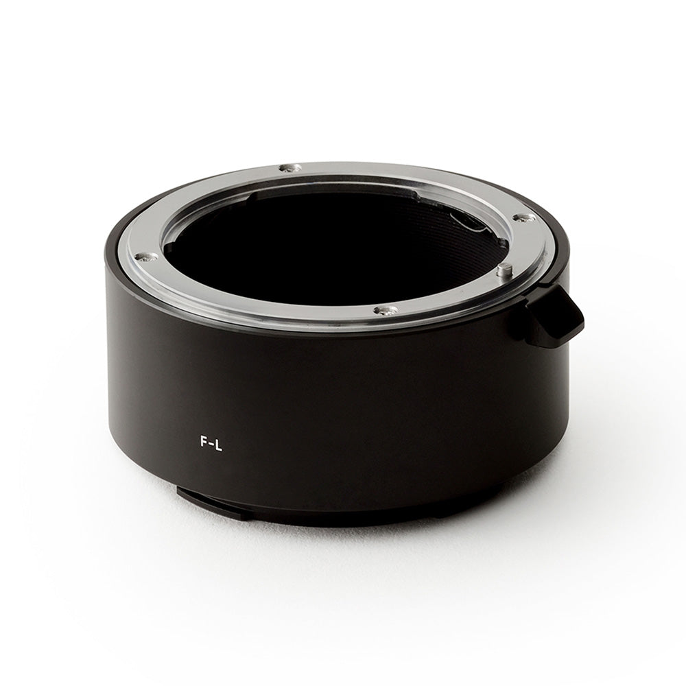 Urth Lens Mount adapter: Compatible with Canon (EF / EF S) Lens to Canon RF Camera Body OUTLET