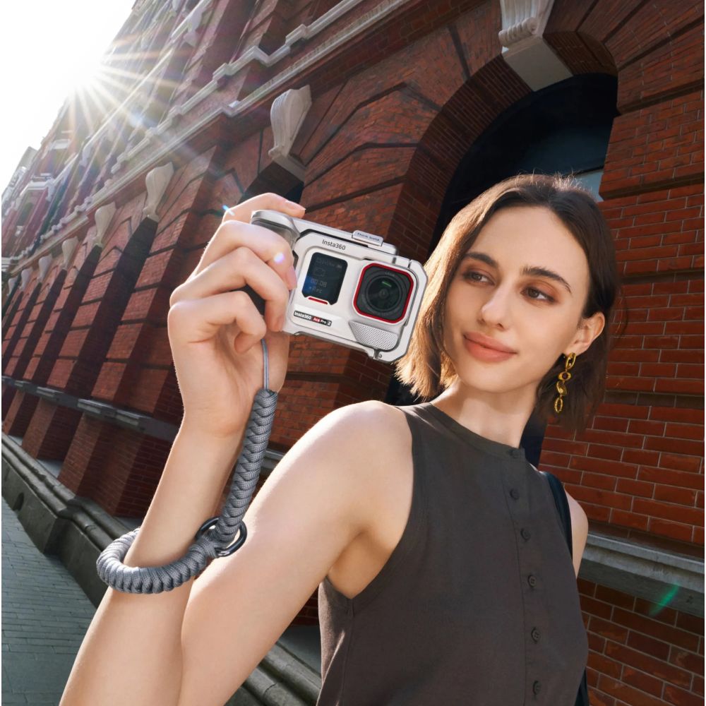 Insta360 Ace Pro 2 (Arctic White) Xplorer Bundle (Moonlight Silver) OU