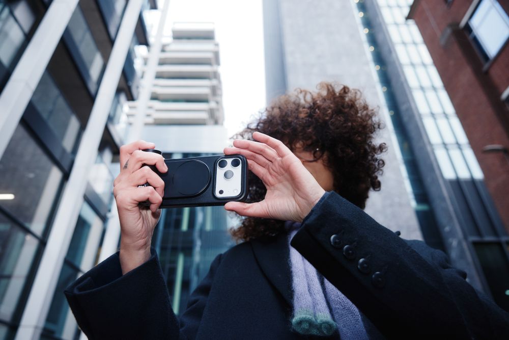 Leica LUX Custodia iPhone 17 Pro Max – Nero