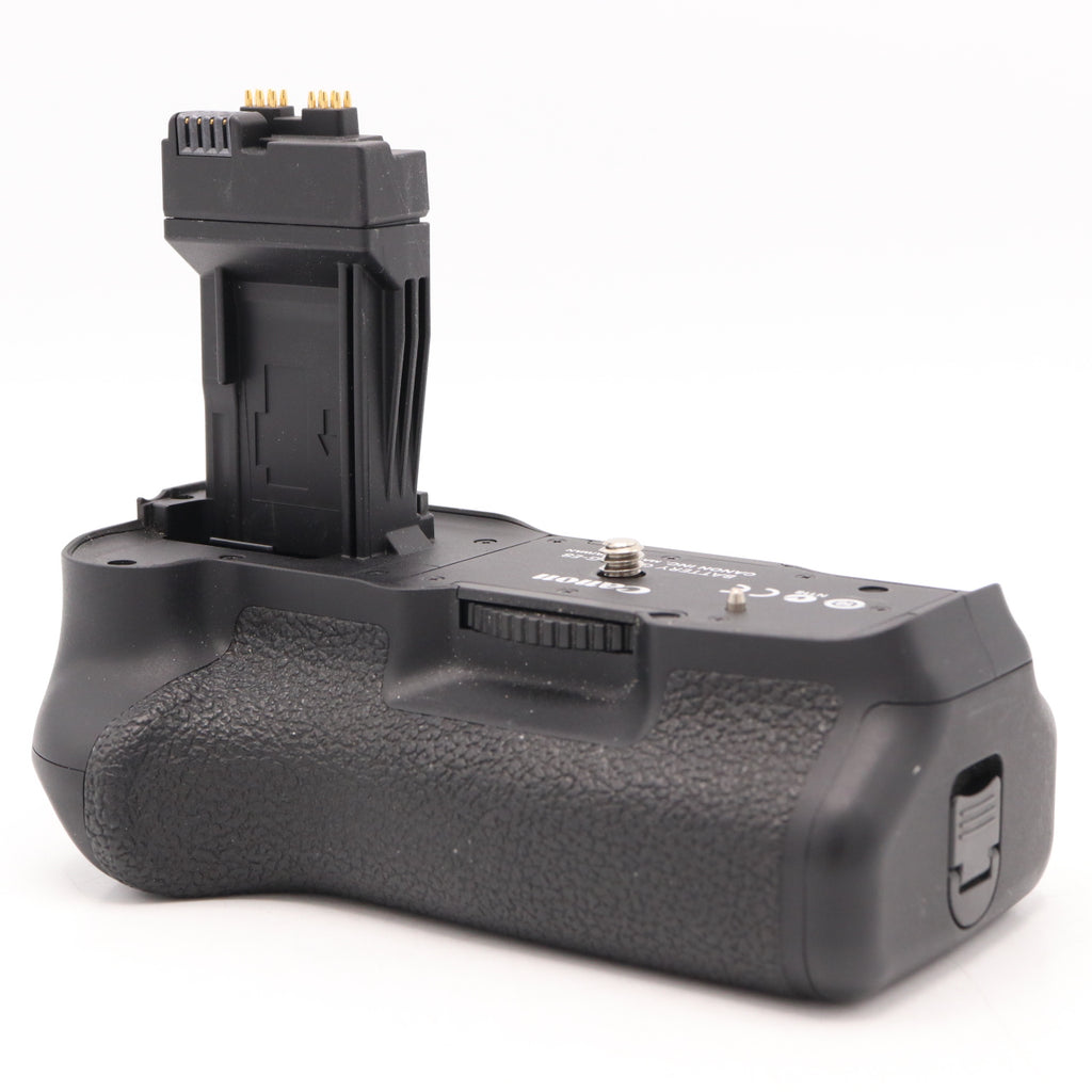 Canon BG-E8 Batterygrip used