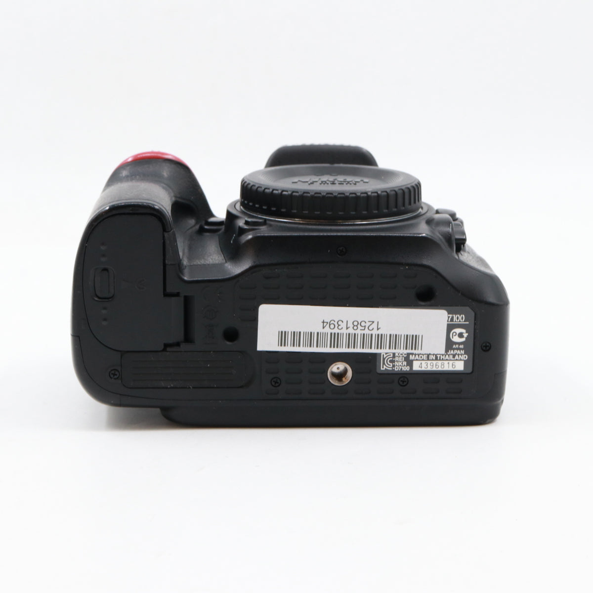 Nikon D7100 body used