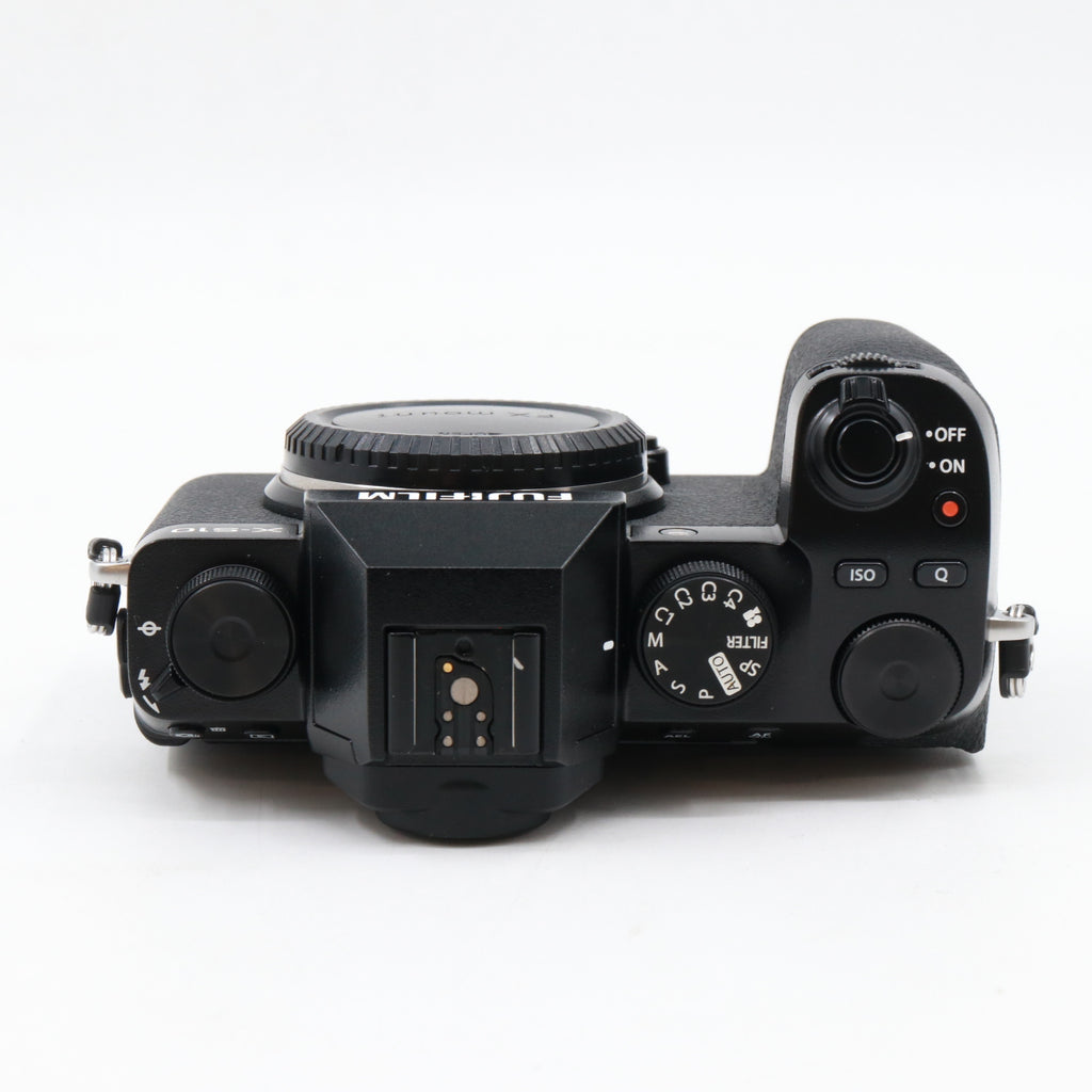 Fujifilm X-S10 body used