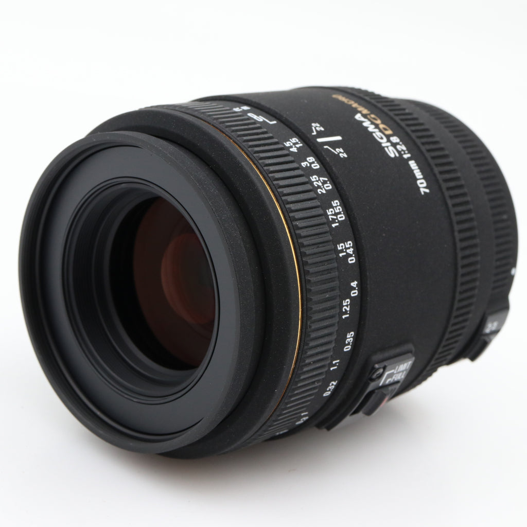 Sigma 70mm f/2.8 EX DG Macro Canon used